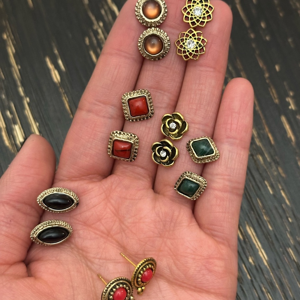 Gold Tone Stud Earrings Set